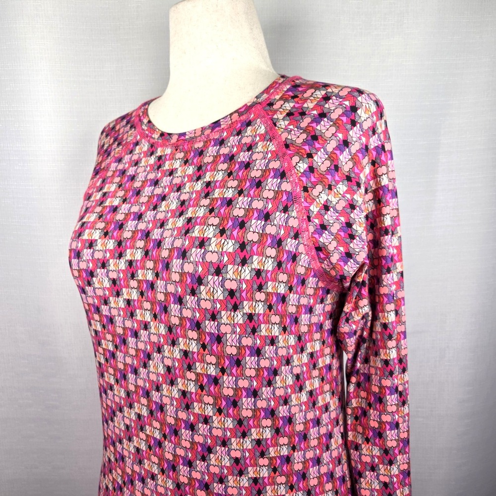 Title Nine Rash Guard Sun Top Women‎ Large Pink Geometric Long Sleeve Rouched